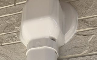 前回と同じ取付業者に頼んでエアコン増設しました