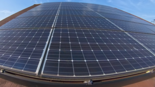 丸11年経った屋根、太陽光パネルの様子